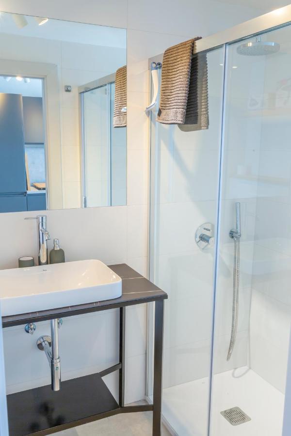 Radazul Marina Seafront 5 Apartman Kültér fotó